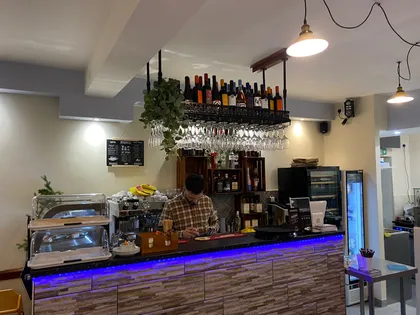Main bar